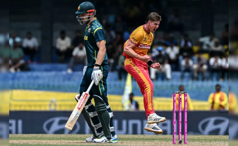 80l1mcvo_australia-vs-zimbabwe_625x300_13_February_26