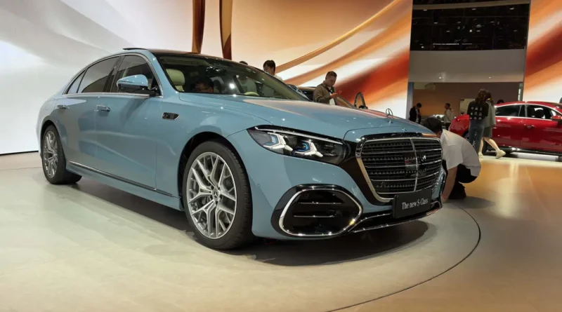 Mercedes fortifies itself in anticipation of the “roller coaster” competition in the Chinese market.
